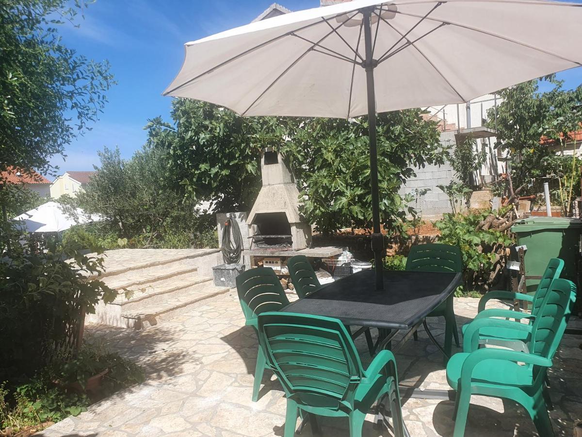 Amama Apartment Brodarica  Bagian luar foto